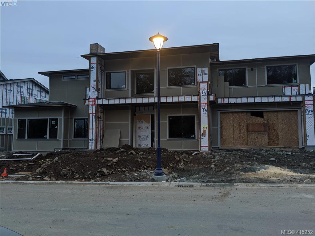Main Photo: 810 Albatross Place in VICTORIA: La Bear Mountain Single Family Detached for sale (Langford) : MLS®# 415252