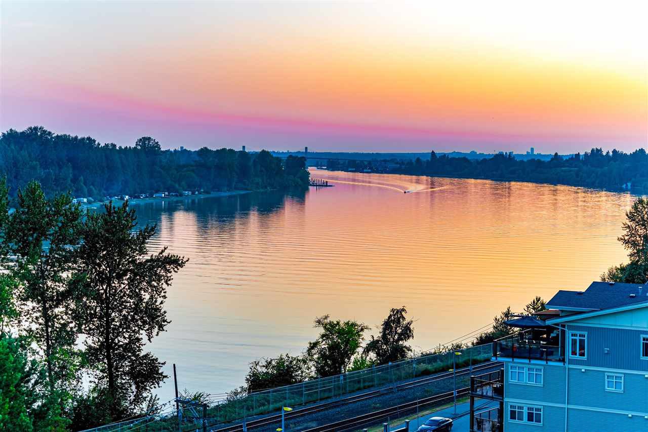 Main Photo: 202- 11566 224th street in Maple Ridge: Condo for sale : MLS®# R2438612