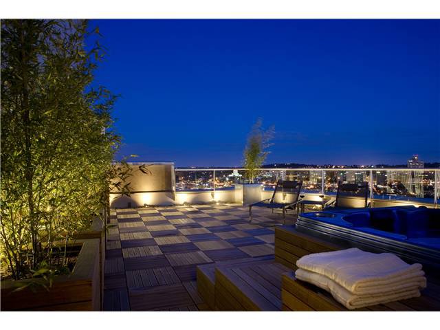 Main Photo: # 3801 1199 MARINASIDE CR in Vancouver: Yaletown Condo for sale in "AQUARIUS" (Vancouver West) : MLS®# V920696