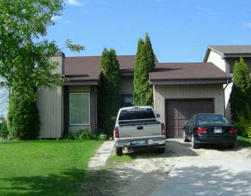 Main Photo: 3 PATELY Crescent in Winnipeg: St Vital Single Family Detached for sale (South East Winnipeg) : MLS®# 2607771