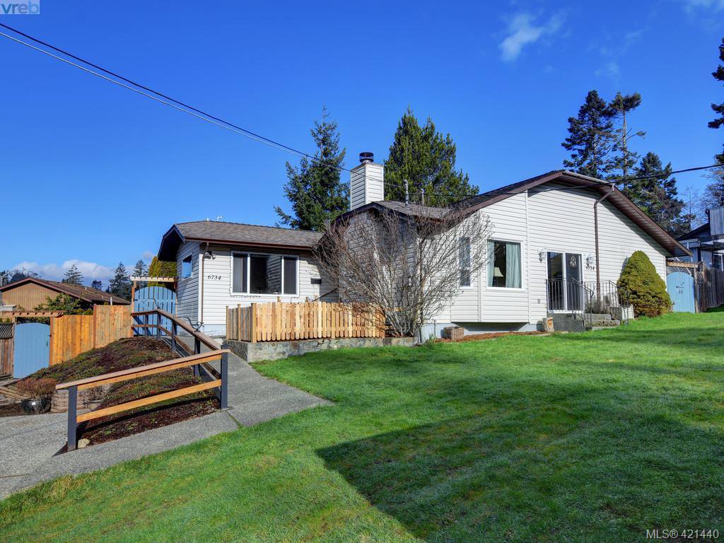 Main Photo: 6734 Eakin Drive in SOOKE: Sk Broomhill Single Family Detached for sale (Sooke) : MLS®# 421440