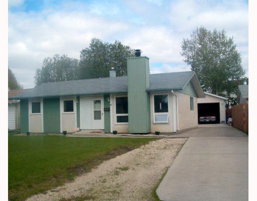 Main Photo: 6 SIDDALL in WINNIPEG: East Kildonan Single Family Detached for sale (North East Winnipeg) : MLS®# 2708812