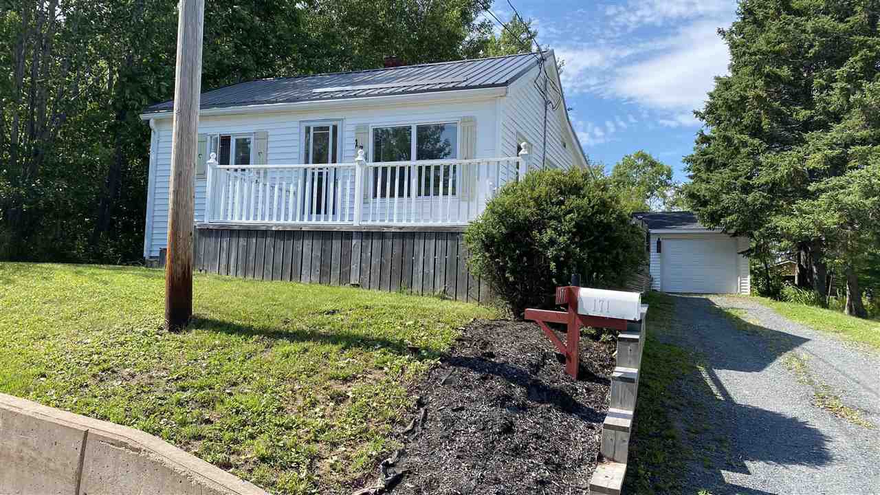 Main Photo: 171 Munroe Avenue in New Glasgow: 106-New Glasgow, Stellarton Residential for sale (Northern Region) : MLS®# 202013850