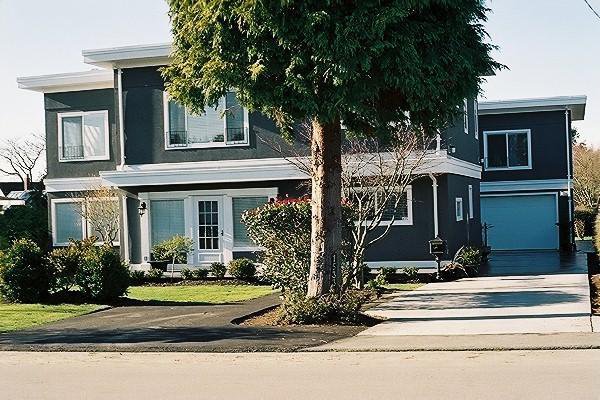 Main Photo: 1533 Brearley Street in White Rock: Home for sale : MLS®# F2624493