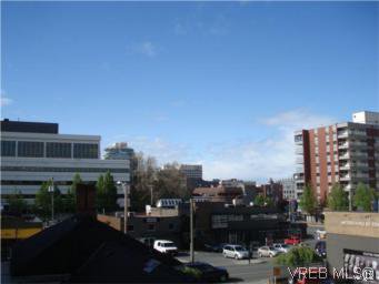 Main Photo: 310 827 North Park Street in VICTORIA: Vi Central Park Condo Apartment for sale (Victoria) : MLS®# 282270