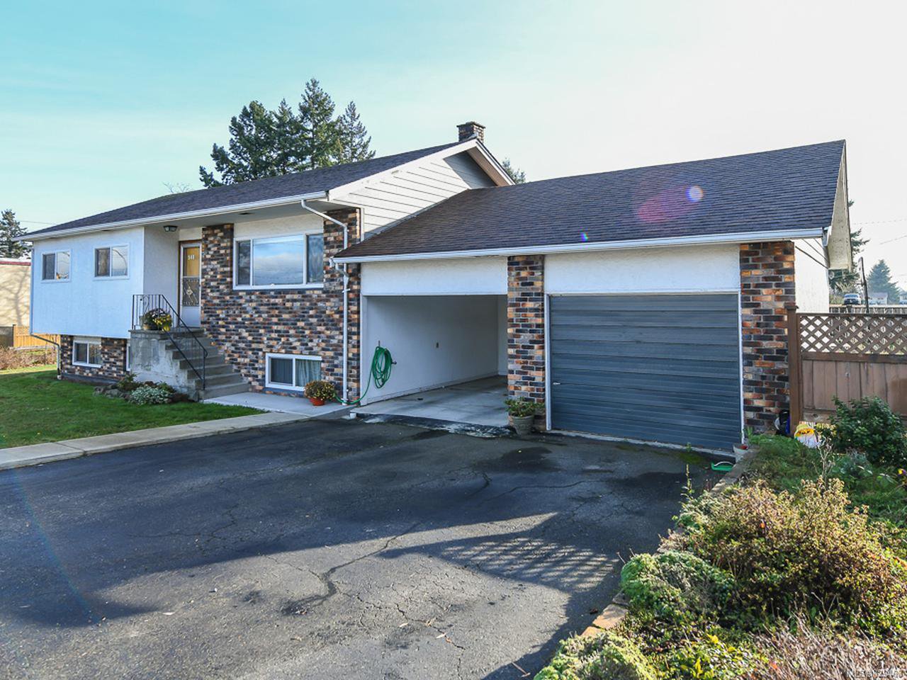 Main Photo: 540 17th St in COURTENAY: CV Courtenay City House for sale (Comox Valley) : MLS®# 829463