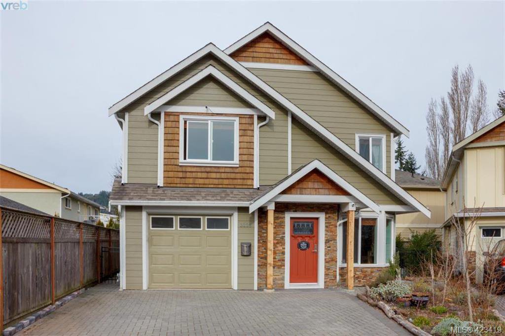Main Photo: 3225 Mallow Crt in VICTORIA: La Walfred House for sale (Langford) : MLS®# 836201