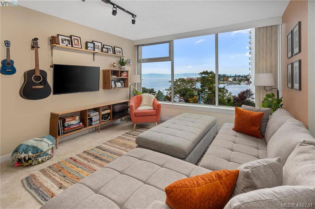 Main Photo: 506 327 Maitland St in VICTORIA: VW Victoria West Condo Apartment for sale (Victoria West) : MLS®# 826589