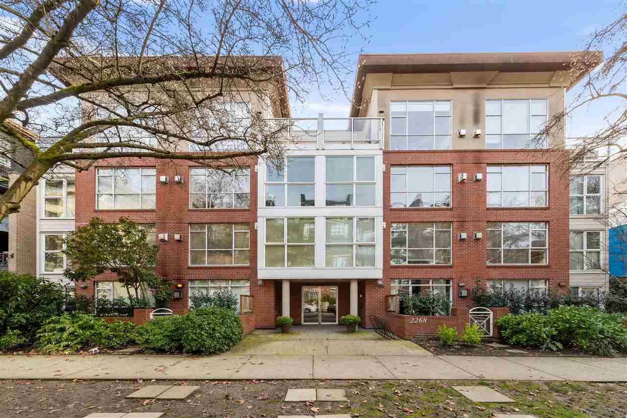 Main Photo: 103 2268 W 12TH AVENUE in Vancouver: Kitsilano Condo for sale (Vancouver West) : MLS®# R2439145