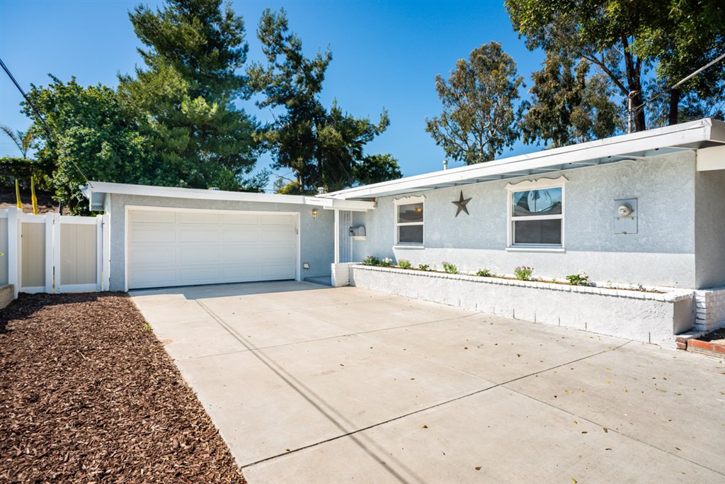 Main Photo: LA MESA House for sale : 4 bedrooms : 8178 Saint John Place
