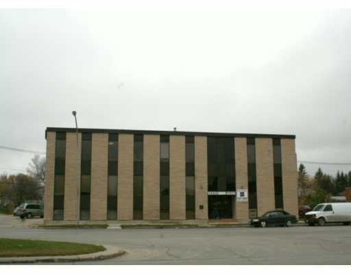 Main Photo: 1483 PEMBINA Highway in WINNIPEG: Fort Garry / Whyte Ridge / St Norbert Industrial / Commercial / Investment for sale (South Winnipeg) : MLS®# 2820235