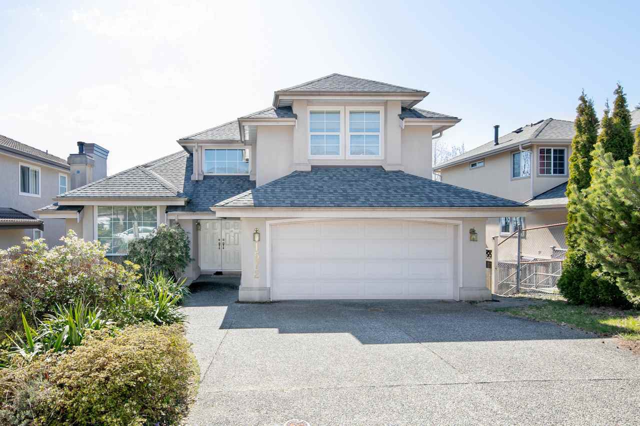 Main Photo: 1572 SALAL CRESCENT in Coquitlam: Westwood Plateau House : MLS®# R2453547