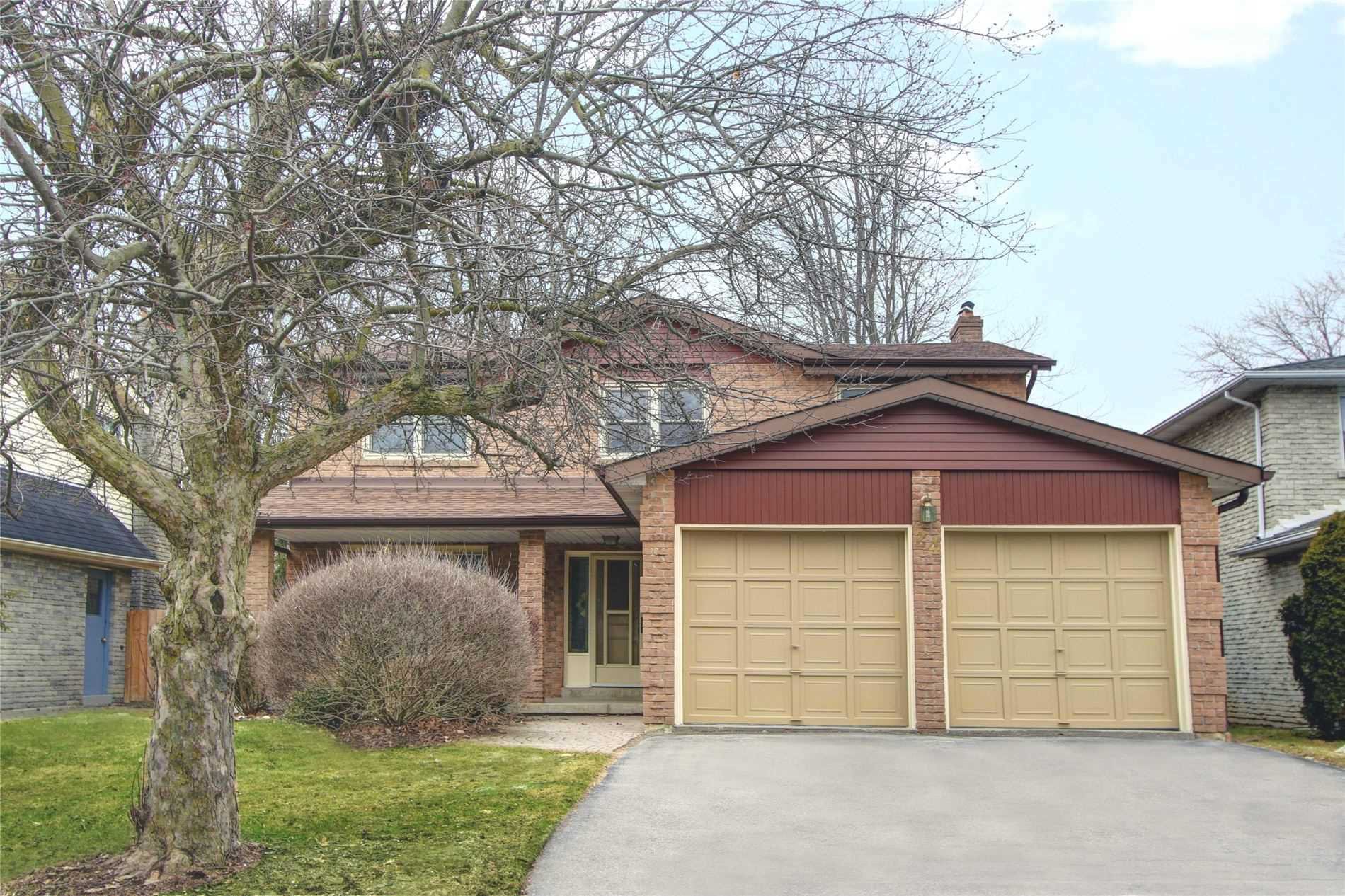 Main Photo: 24 Greentree Rd in Markham: Freehold for sale : MLS®# N4722562