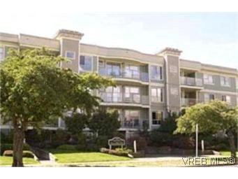 Main Photo: in VICTORIA: Vi Downtown Condo Apartment for sale (Victoria) : MLS®# 382578