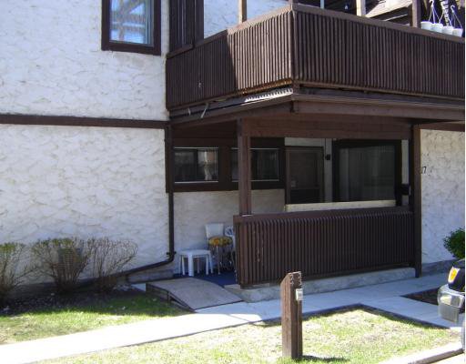 Main Photo: 120 NIAKWA Road in WINNIPEG: St Vital Condominium for sale (South East Winnipeg) : MLS®# 2909313