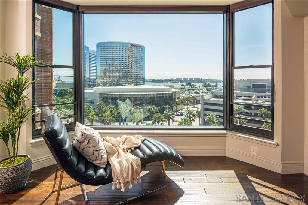 Main Photo: DOWNTOWN Condo for sale : 3 bedrooms : 500 W Harbor Drive #1022 in San Diego