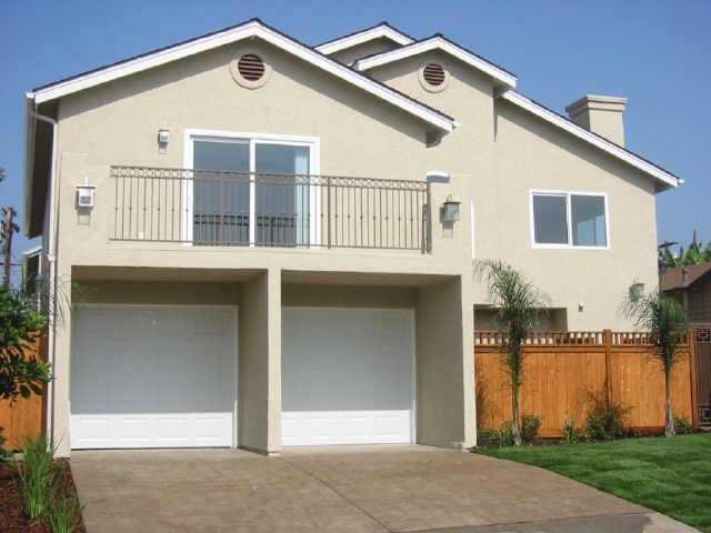 Main Photo: CITY HEIGHTS Residential for sale : 2 bedrooms : 3564 43RD #3 in San Diego