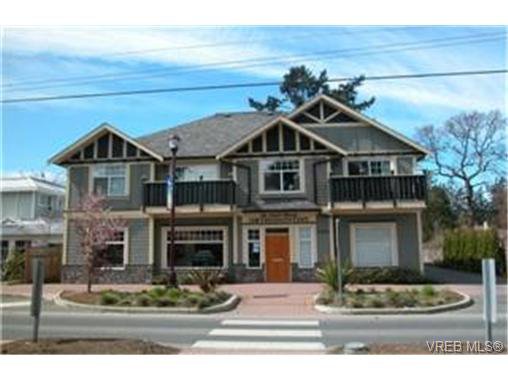 Main Photo: in VICTORIA: La Langford Proper Row/Townhouse for sale (Langford) : MLS®# 468807