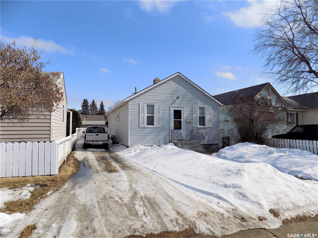 Main Photo: 914 O Avenue South in Saskatoon: King George Residential for sale : MLS®# SK803939