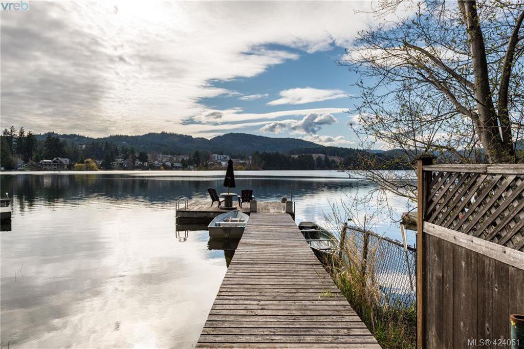 Main Photo: 2880 Leigh Rd in VICTORIA: La Langford Lake House for sale (Langford) : MLS®# 837469