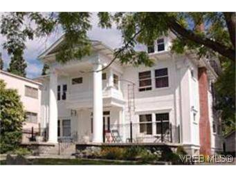 Main Photo: in VICTORIA: Vi Fairfield West Multi Family for sale (Victoria) : MLS®# 432247