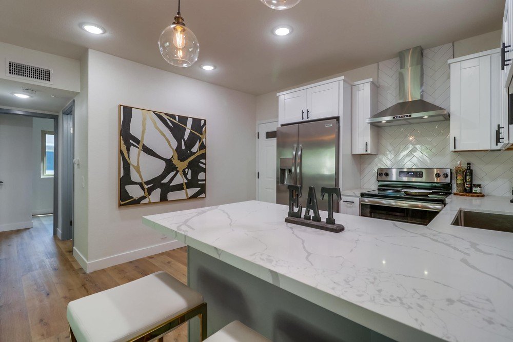 Main Photo: POINT LOMA Condo for sale : 2 bedrooms : 4368 Temecula St #301 in San Diego