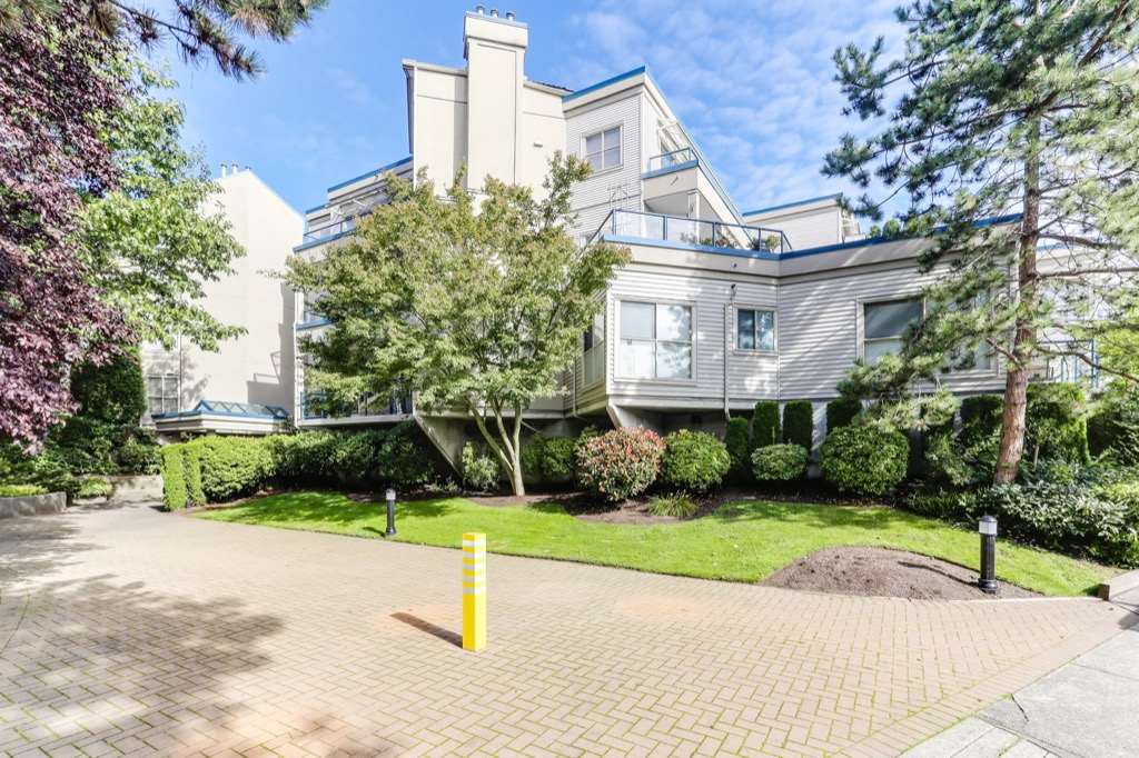 Main Photo: 105 4743 W RIVER ROAD in Delta: Ladner Elementary Condo for sale (Ladner) : MLS®# R2409976
