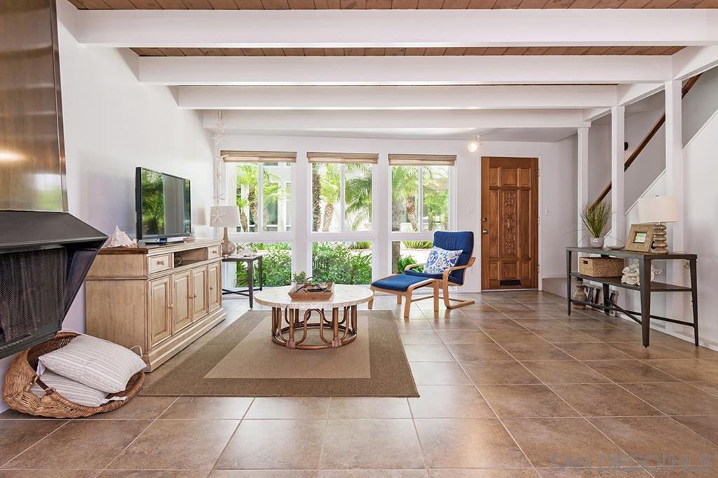 Main Photo: PACIFIC BEACH Condo for sale : 2 bedrooms : 3920 Riviera Dr #S in San Diego