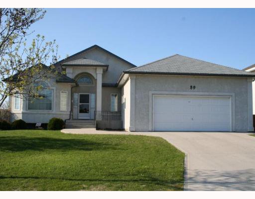 Main Photo: 89 SHAMROCK Drive in WINNIPEG: Windsor Park / Southdale / Island Lakes Residential for sale (South East Winnipeg) : MLS®# 2909717