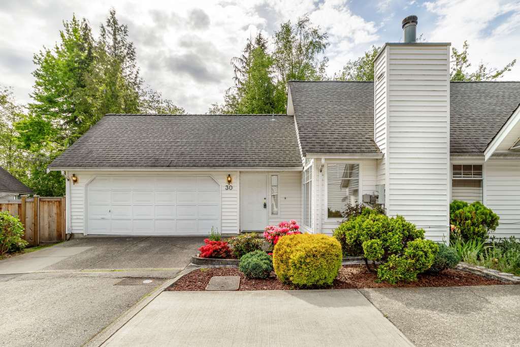 Main Photo: 30 2865 GLEN DRIVE in Coquitlam: Eagle Ridge CQ House for sale : MLS®# R2397541