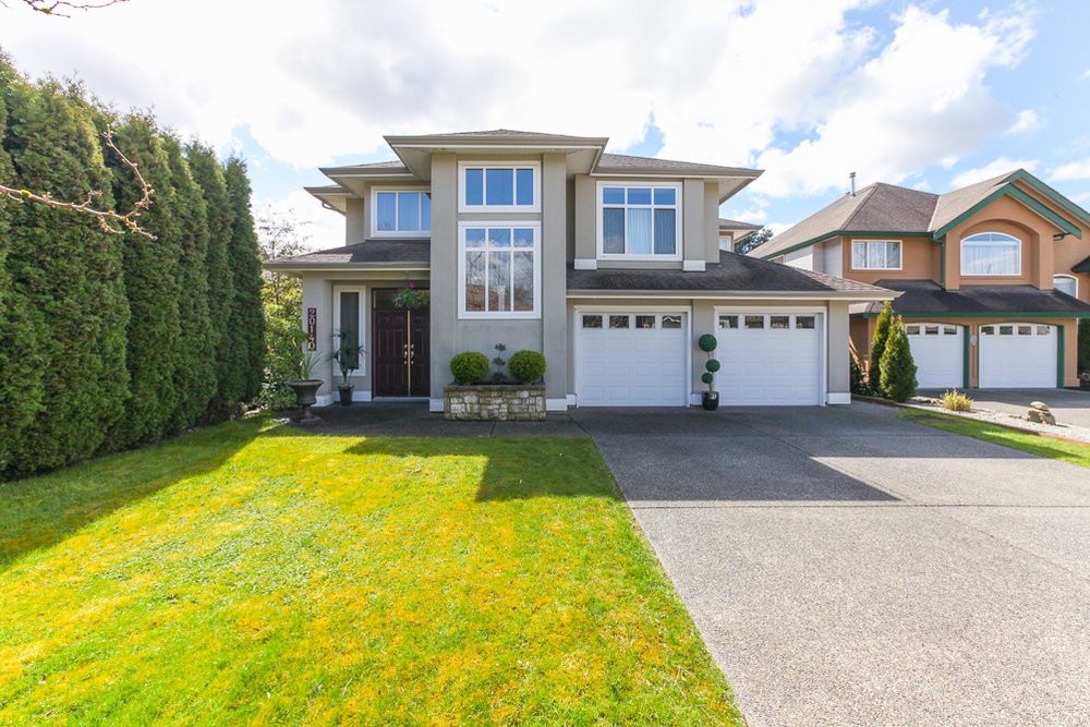 Main Photo: 20140 Telep Avenue in Maple Ridge: Home for sale : MLS®# V1117045
