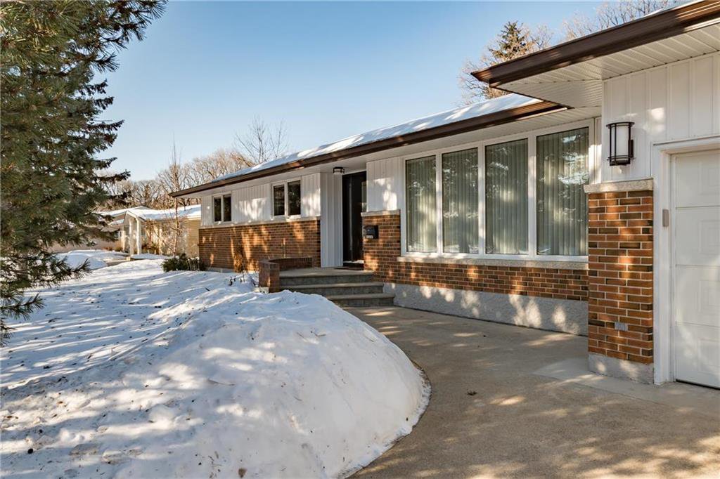 Main Photo: 78 Algonquin Avenue in Winnipeg: Algonquin Park Residential for sale (3G) : MLS®# 202005039