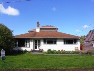 Main Photo: 1537 Cory Road: White Rock Home for sale () : MLS®# F2606246