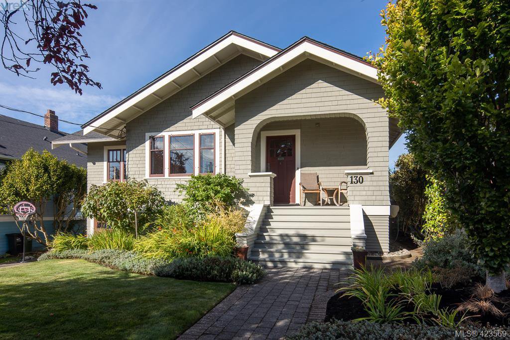 Main Photo: 130 Beechwood Ave in VICTORIA: Vi Fairfield East Single Family Detached for sale (Victoria) : MLS®# 836498