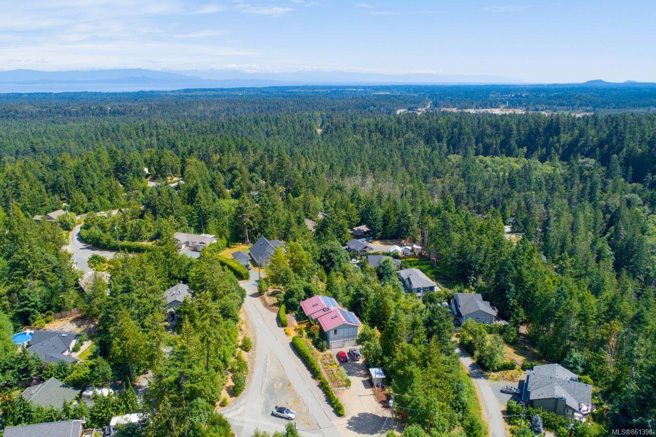 Little Qualicum River Village