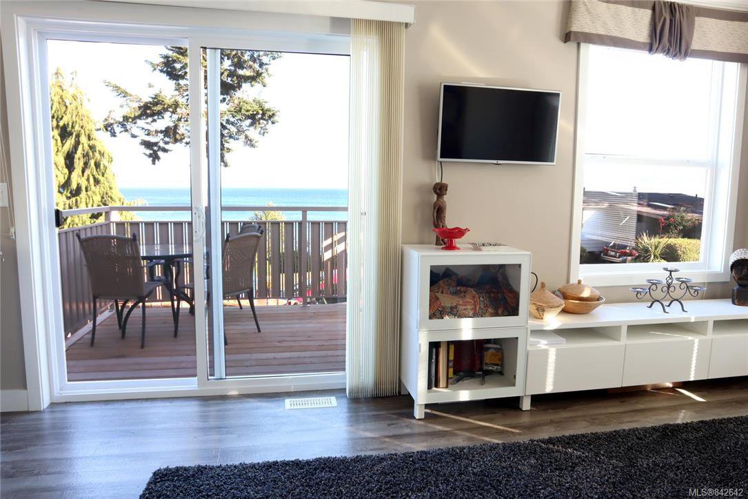 Main Photo: 2 8177 West Coast Rd in Sooke: Sk West Coast Rd Manufactured Home for sale : MLS®# 842642