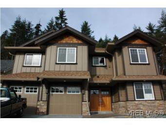 Main Photo: 1016 Arngask Ave in VICTORIA: La Florence Lake Single Family Detached for sale (Langford) : MLS®# 494055