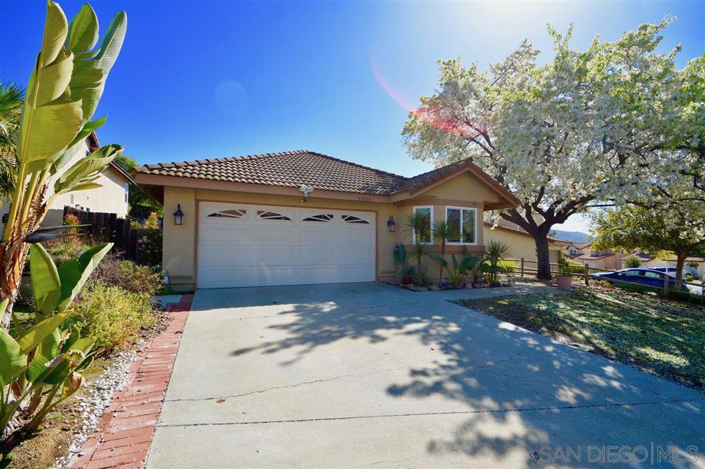 Main Photo: RANCHO SAN DIEGO House for sale : 3 bedrooms : 11920 Calle Naranja in El Cajon
