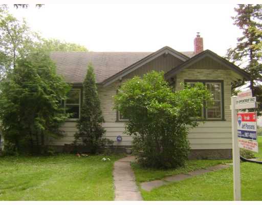 Main Photo: in WINNIPEG: St Vital Residential for sale (South East Winnipeg) : MLS®# 2915903