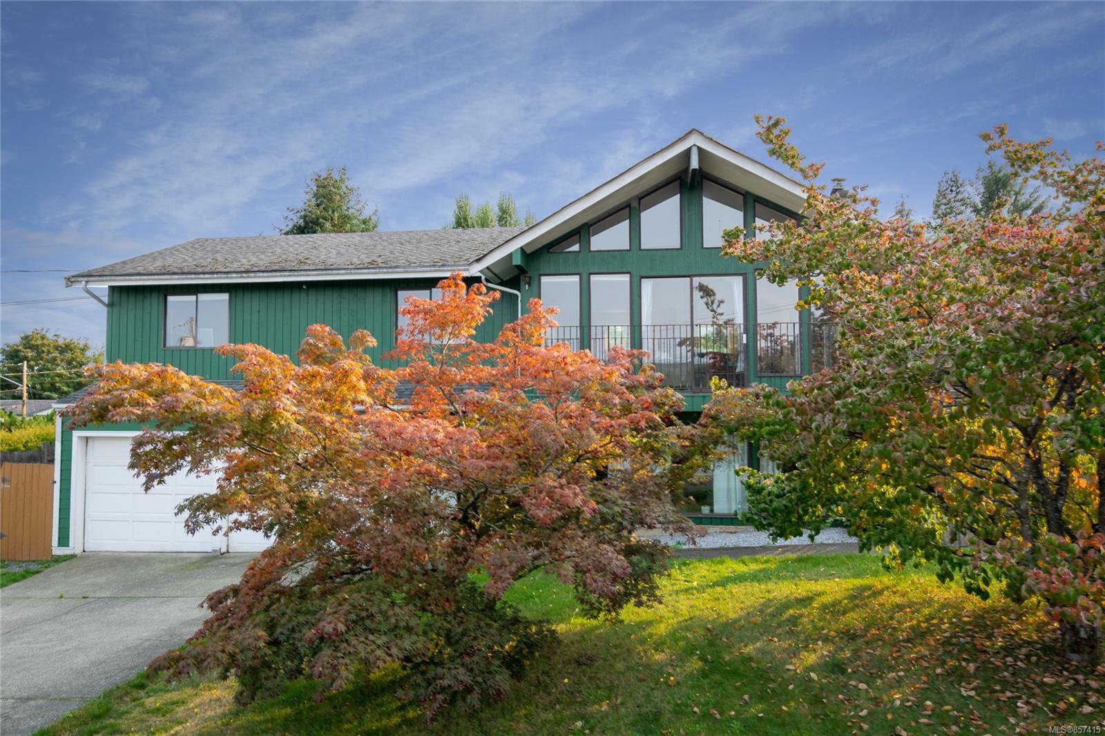 Main Photo: 559 Weber St in : Na South Nanaimo House for sale (Nanaimo) : MLS®# 857415