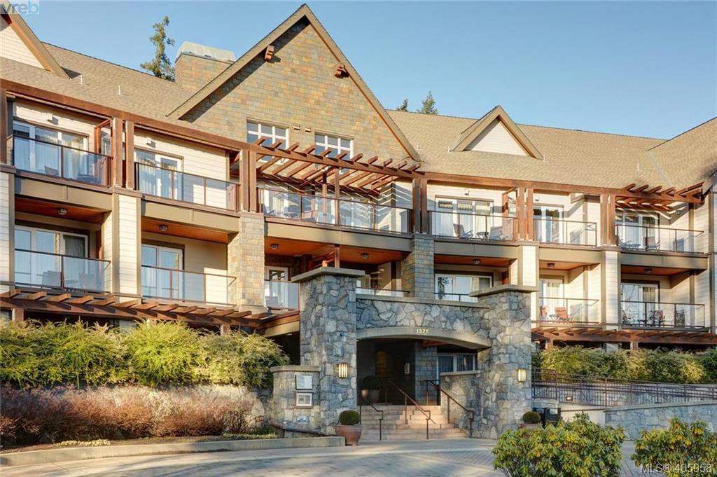 Main Photo: 206/208 1376 Lynburne Pl in VICTORIA: La Bear Mountain Condo for sale (Langford) : MLS®# 806737