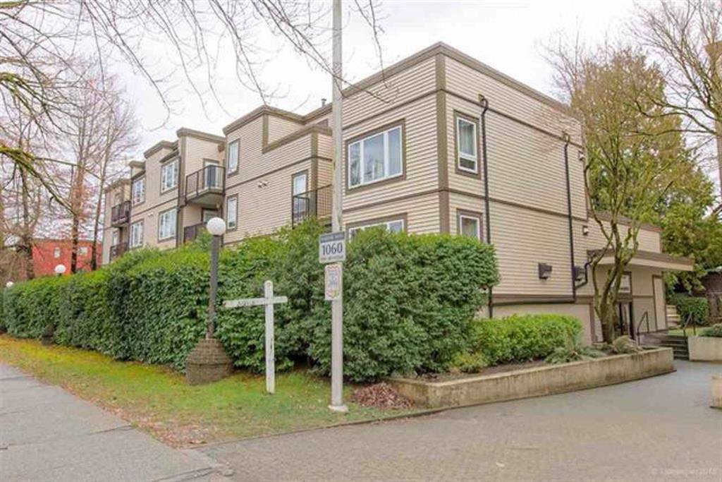 Main Photo: 308 1060 E Broadway in Vancouver: Mount Pleasant VE Condo for sale (Vancouver East) : MLS®# R2422843