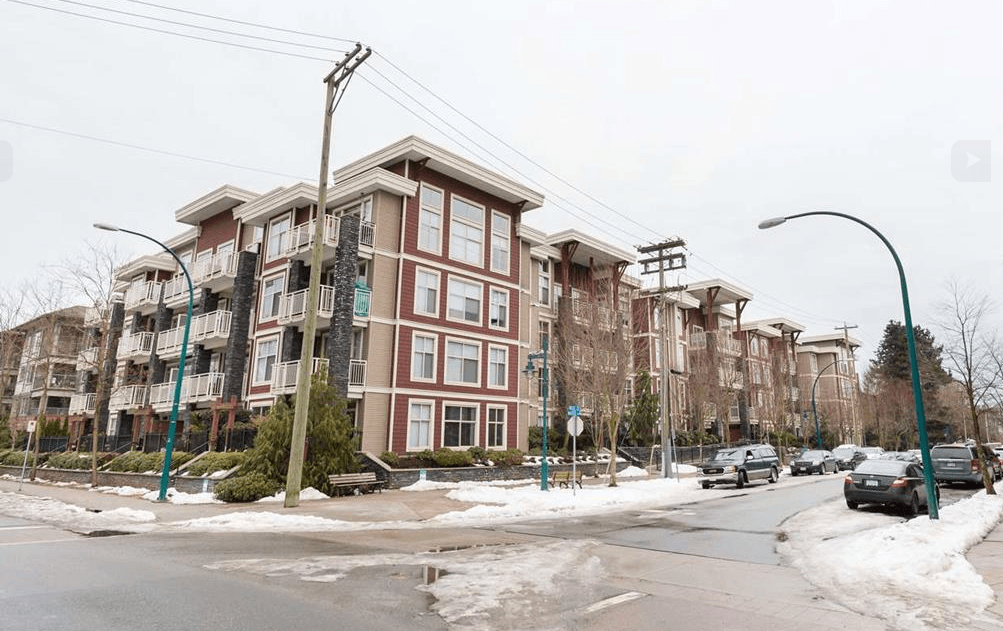 Main Photo: 201 2477 KELLY Avenue in Port Coquitlam: Central Pt Coquitlam Condo for sale : MLS®# r2132201