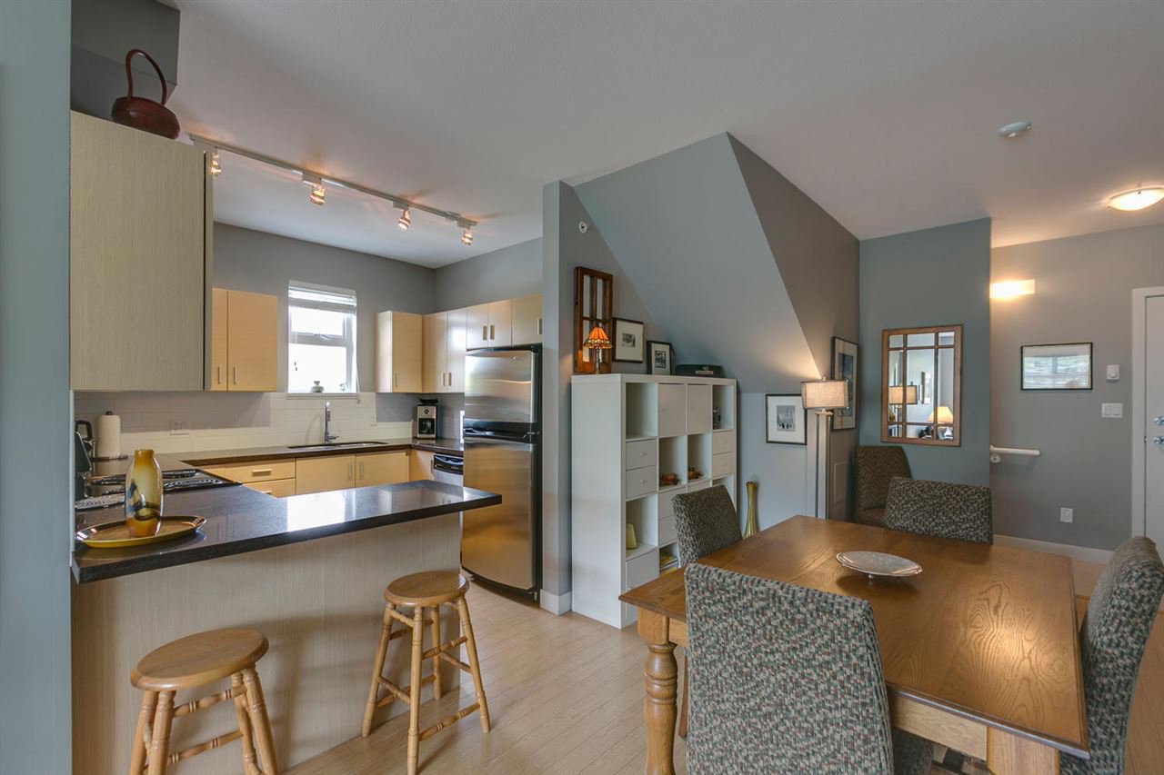 Main Photo: 321 41105 TANTALUS ROAD in Squamish: Tantalus Condo for sale : MLS®# R2165700