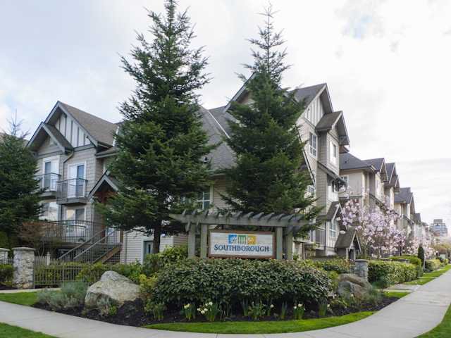 Main Photo: # 23 7503 18TH ST in Burnaby: Edmonds BE Condo for sale in "SOUTHBOROUGH" (Burnaby East) : MLS®# V963235