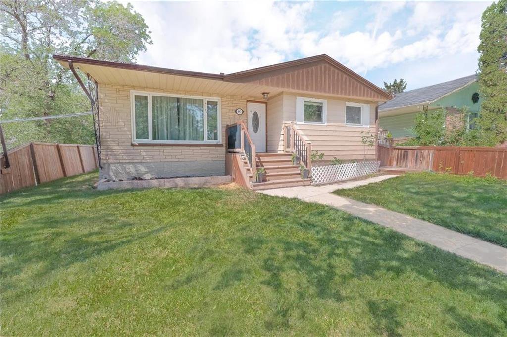 Main Photo: 997 McCalman Avenue in Winnipeg: Residential for sale (3B) : MLS®# 202020756