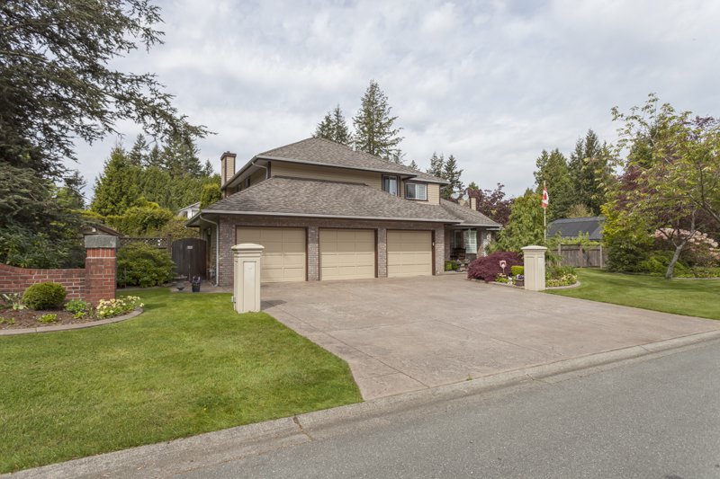 Main Photo: 1823 136A Street in South Surrey: Home for sale : MLS®# F1440476