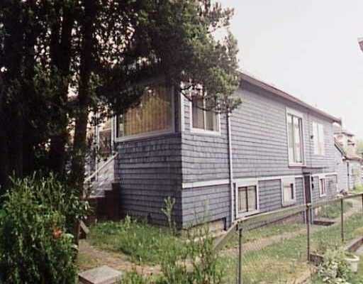 Main Photo: : Condo for sale : MLS®# V710167
