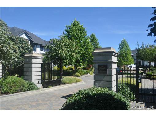 Main Photo: 1113 Bearspaw Plateau in VICTORIA: La Bear Mountain Land for sale (Langford) : MLS®# 369234