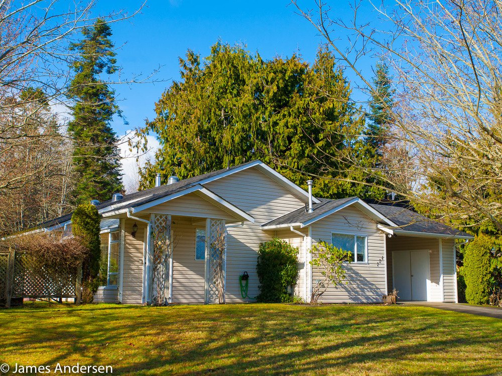 Main Photo: 224 Higson Cres in Qualicum Beach: House for sale : MLS®# 404242